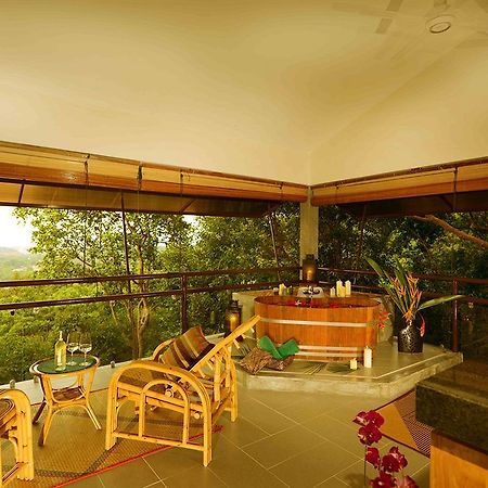 Ambong Rainforest Retreat Pantai Tengah  Kültér fotó