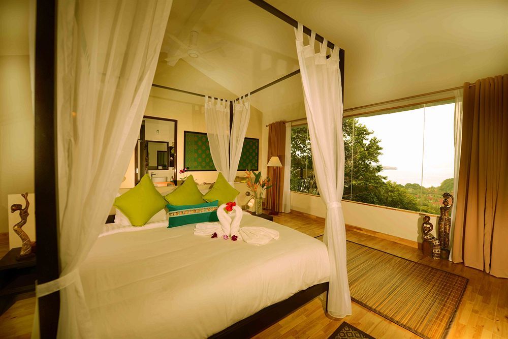 Ambong Rainforest Retreat Pantai Tengah  Kültér fotó