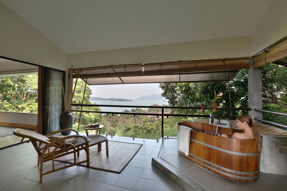 Ambong Rainforest Retreat Pantai Tengah  Kültér fotó